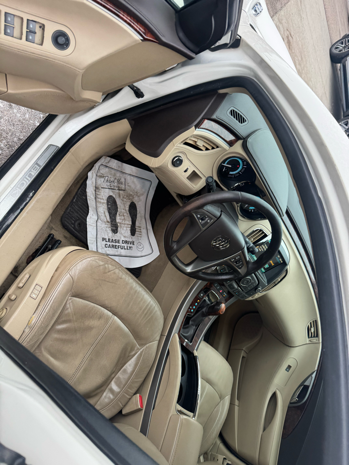 Buick LaCrosse CXS 2011