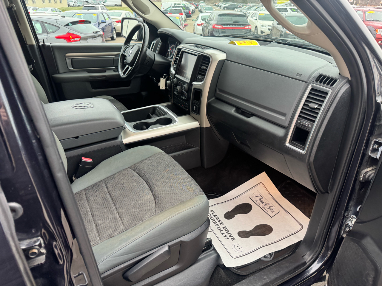 RAM 1500 SLT Crew Cab SWB 4WD 2015