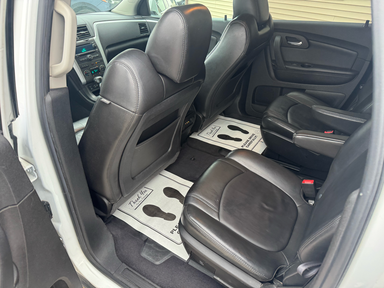 Chevrolet Traverse LT1 FWD 2010