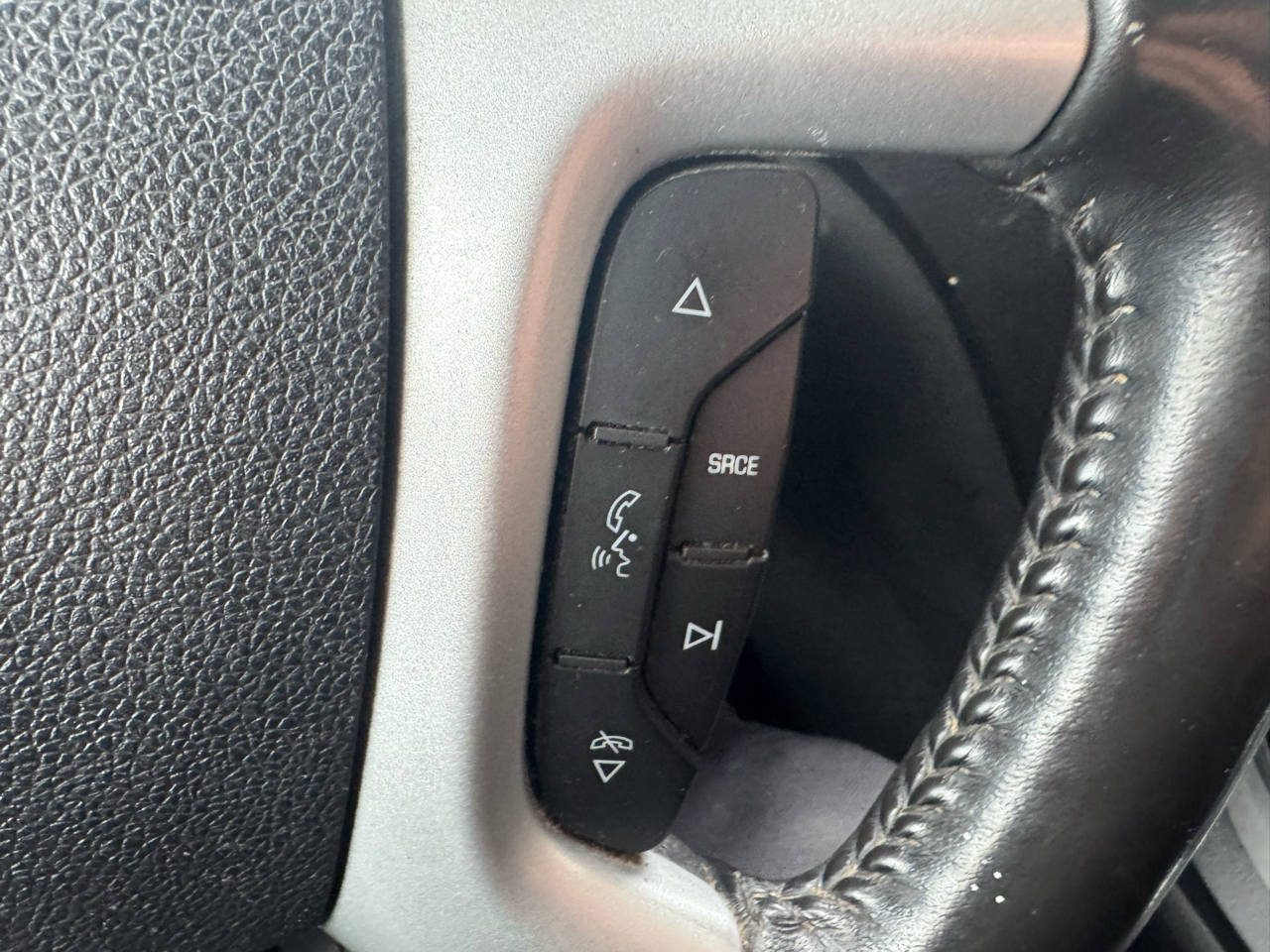 Chevrolet Traverse LT1 FWD 2010