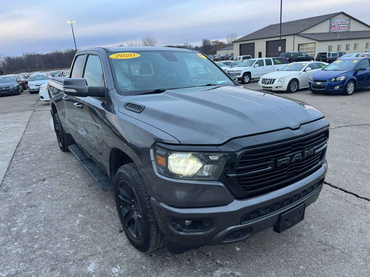 RAM 1500 Big Horn Quad Cab 4WD 2020