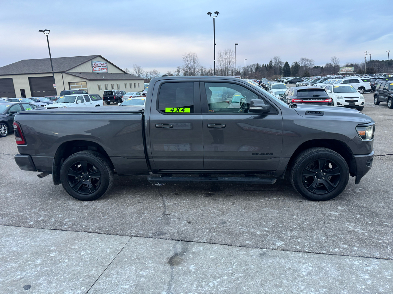 RAM 1500 Big Horn Quad Cab 4WD 2020