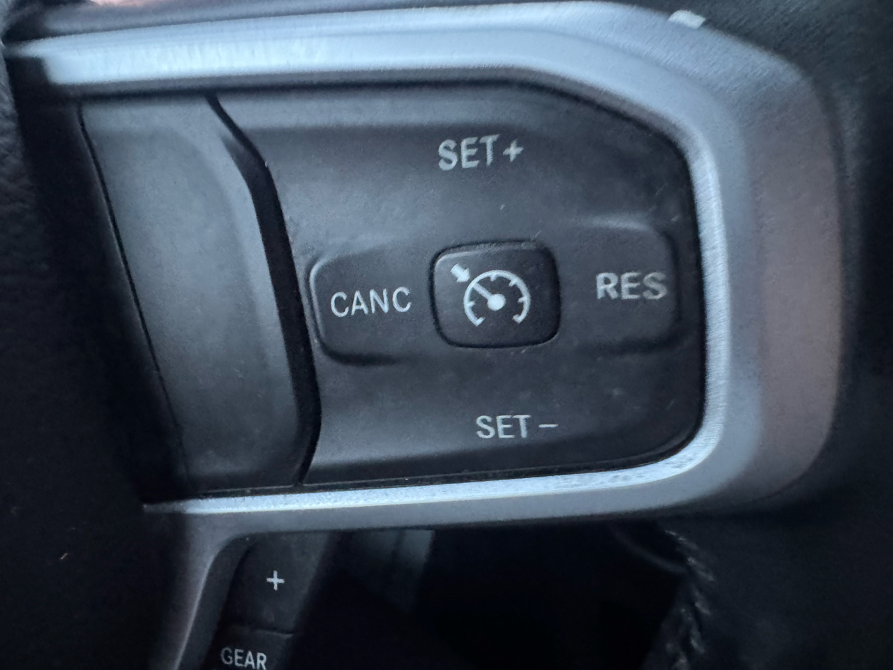 RAM 1500 Big Horn Quad Cab 4WD 2020