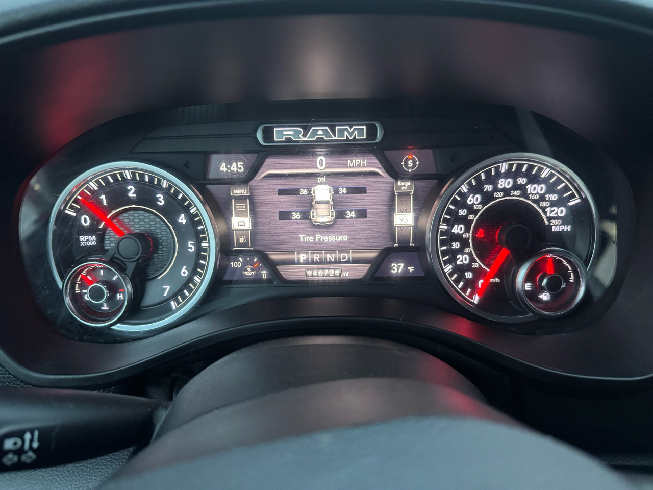 RAM 1500 Big Horn Quad Cab 4WD 2020