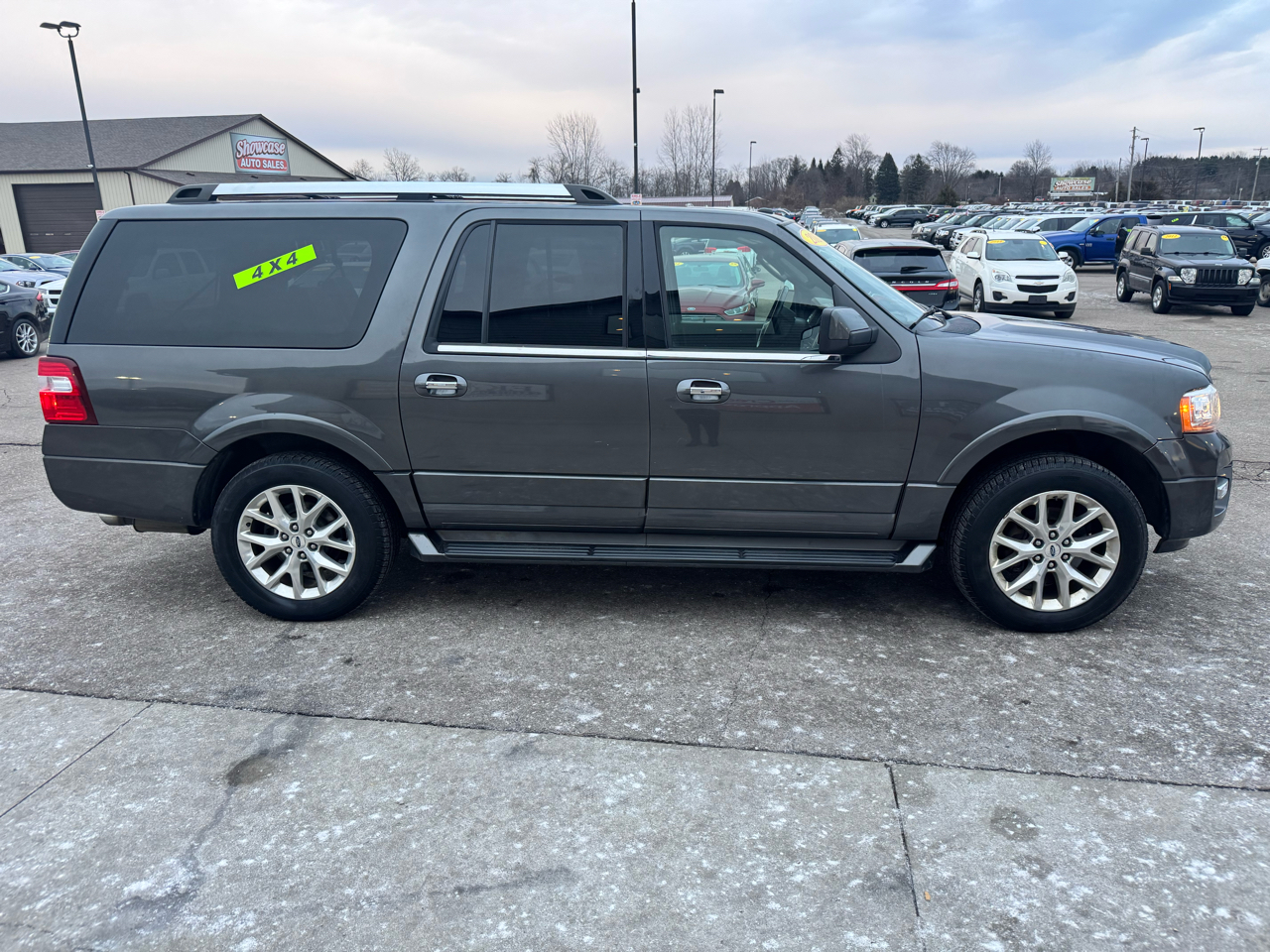 Ford Expedition EL Limited 4WD 2017