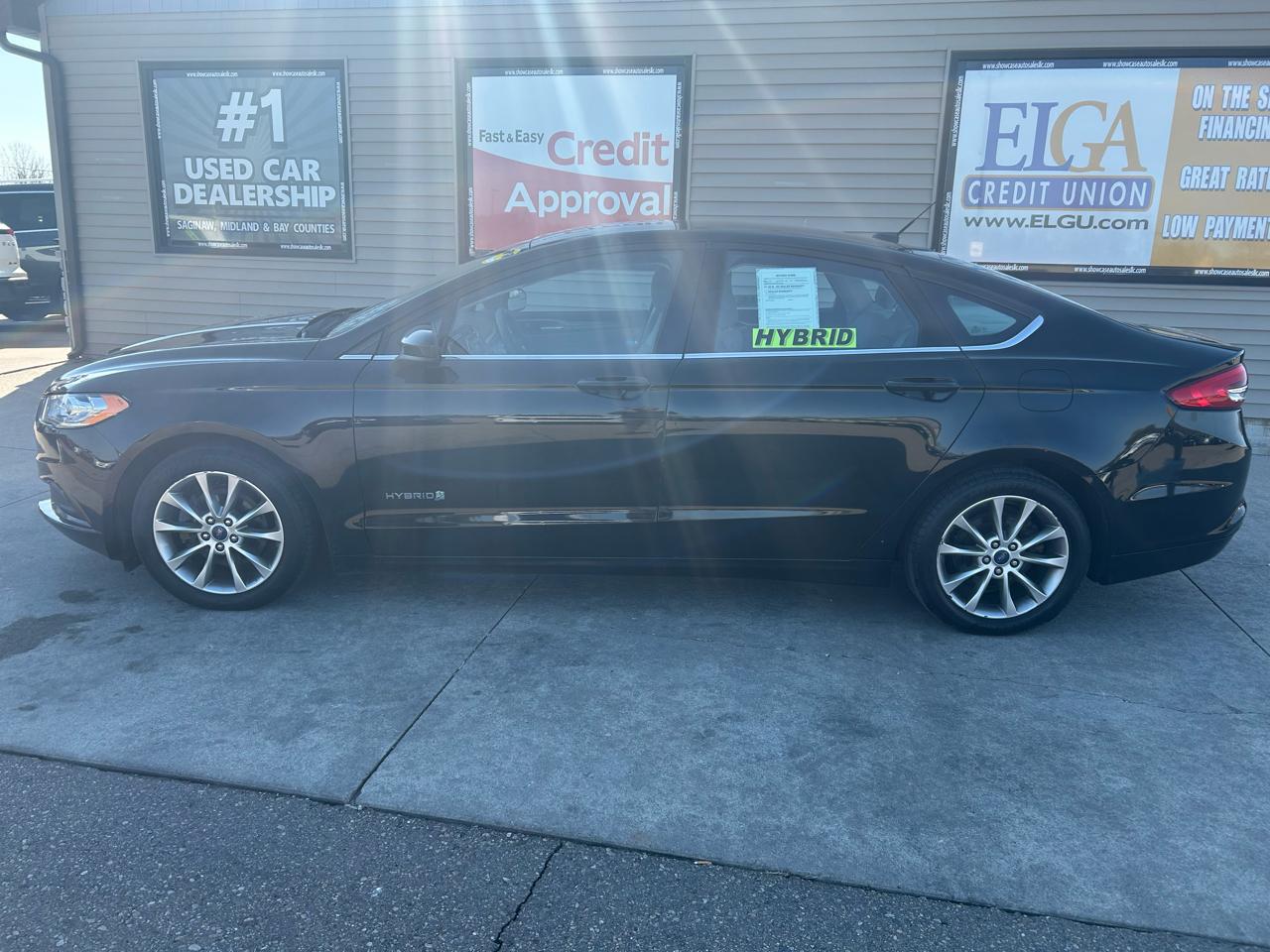 Ford Fusion Hybrid SE 2017