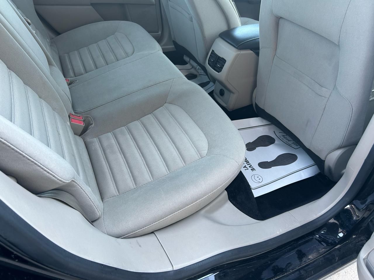 Ford Fusion Hybrid SE 2017