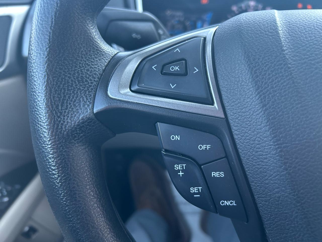 Ford Fusion Hybrid SE 2017