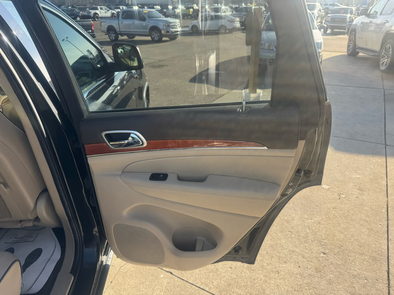 Jeep Grand Cherokee Overland 4WD 2012