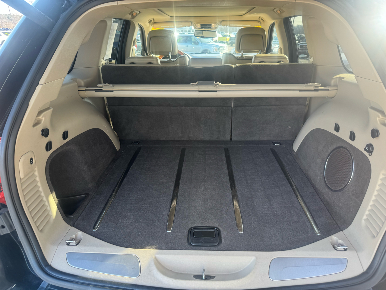 Jeep Grand Cherokee Overland 4WD 2012