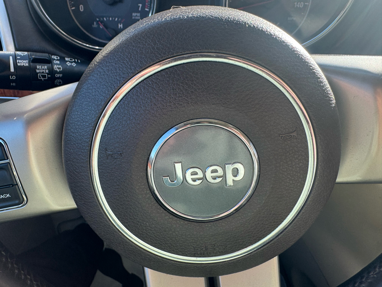 Jeep Grand Cherokee Overland 4WD 2012