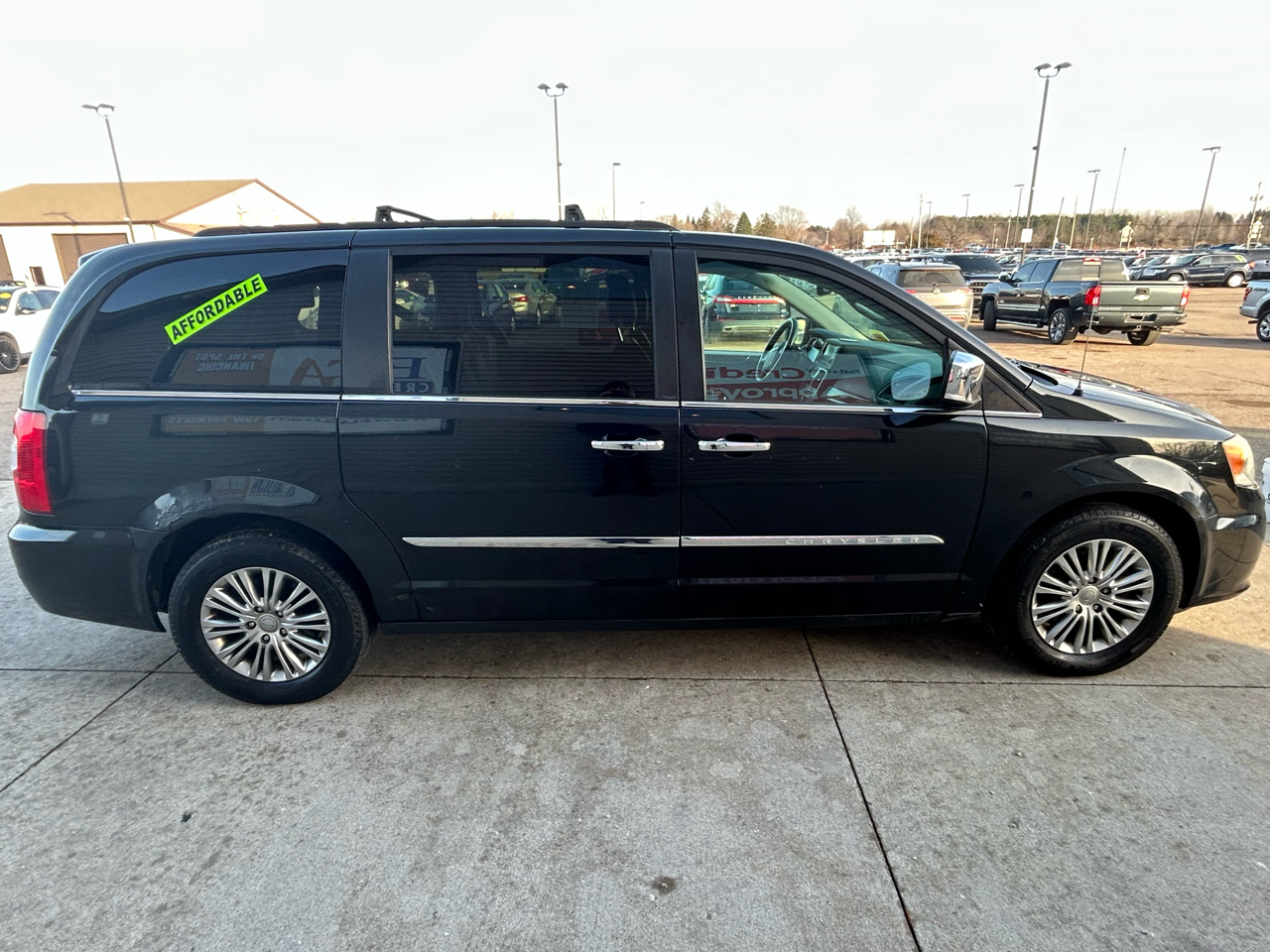Chrysler Town & Country Touring-L 2014