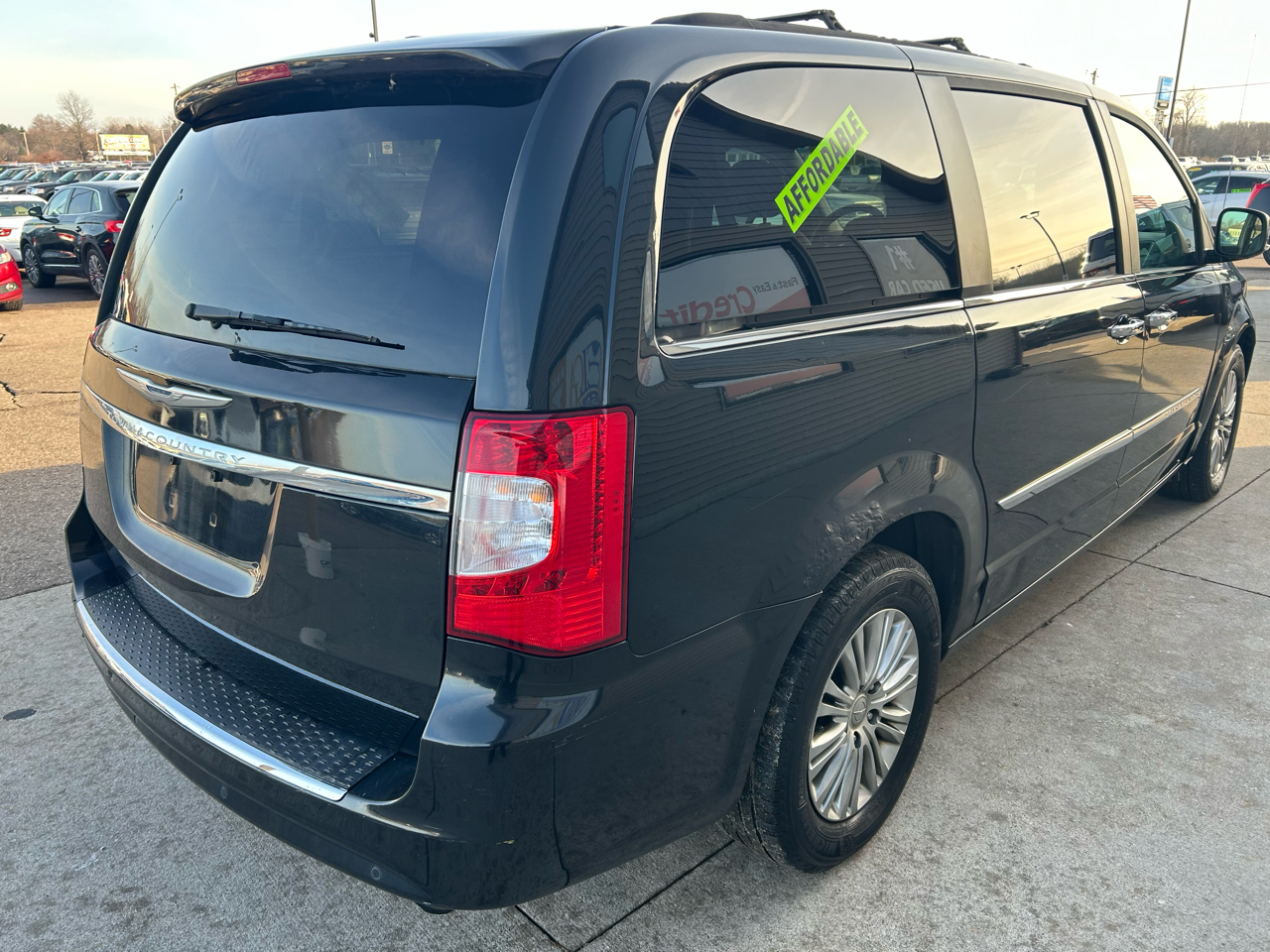 Chrysler Town & Country Touring-L 2014