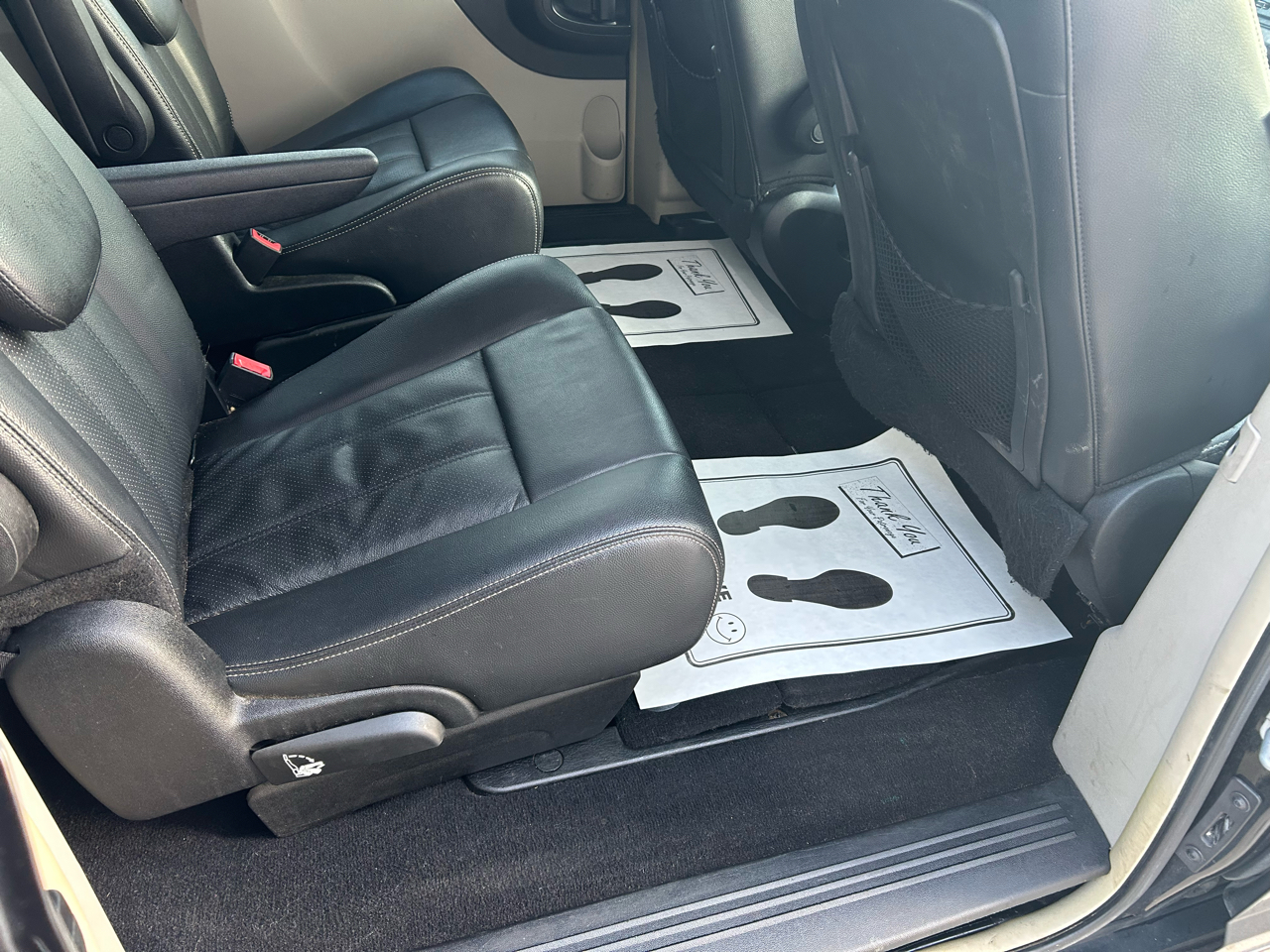 Chrysler Town & Country Touring-L 2014