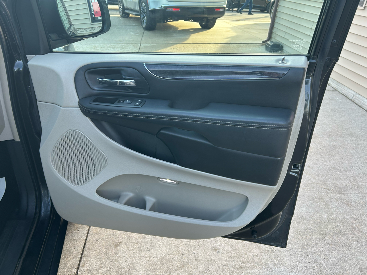 Chrysler Town & Country Touring-L 2014