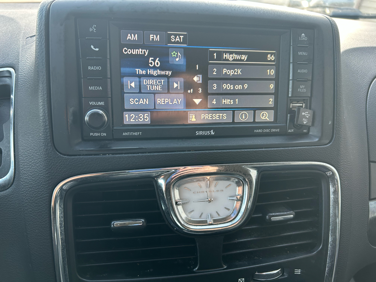 Chrysler Town & Country Touring-L 2014