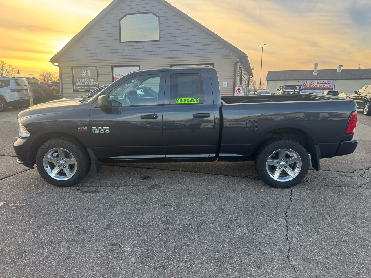 RAM 1500 Tradesman Quad Cab 4WD 2015
