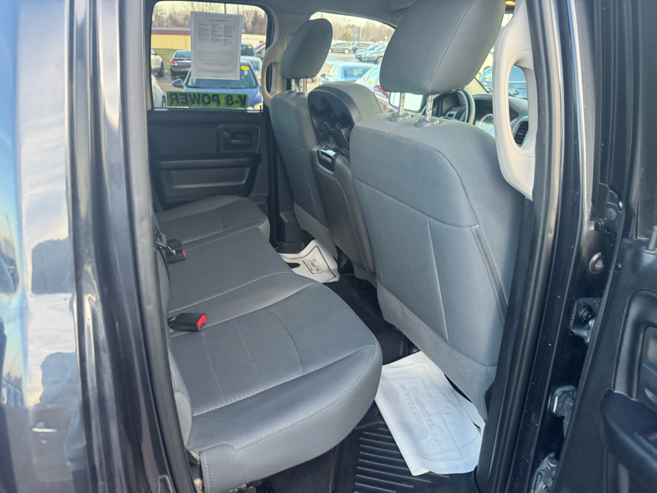 RAM 1500 Tradesman Quad Cab 4WD 2015