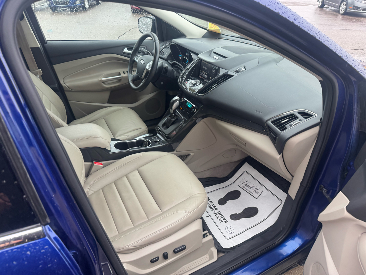 Ford Escape Titanium FWD 2015