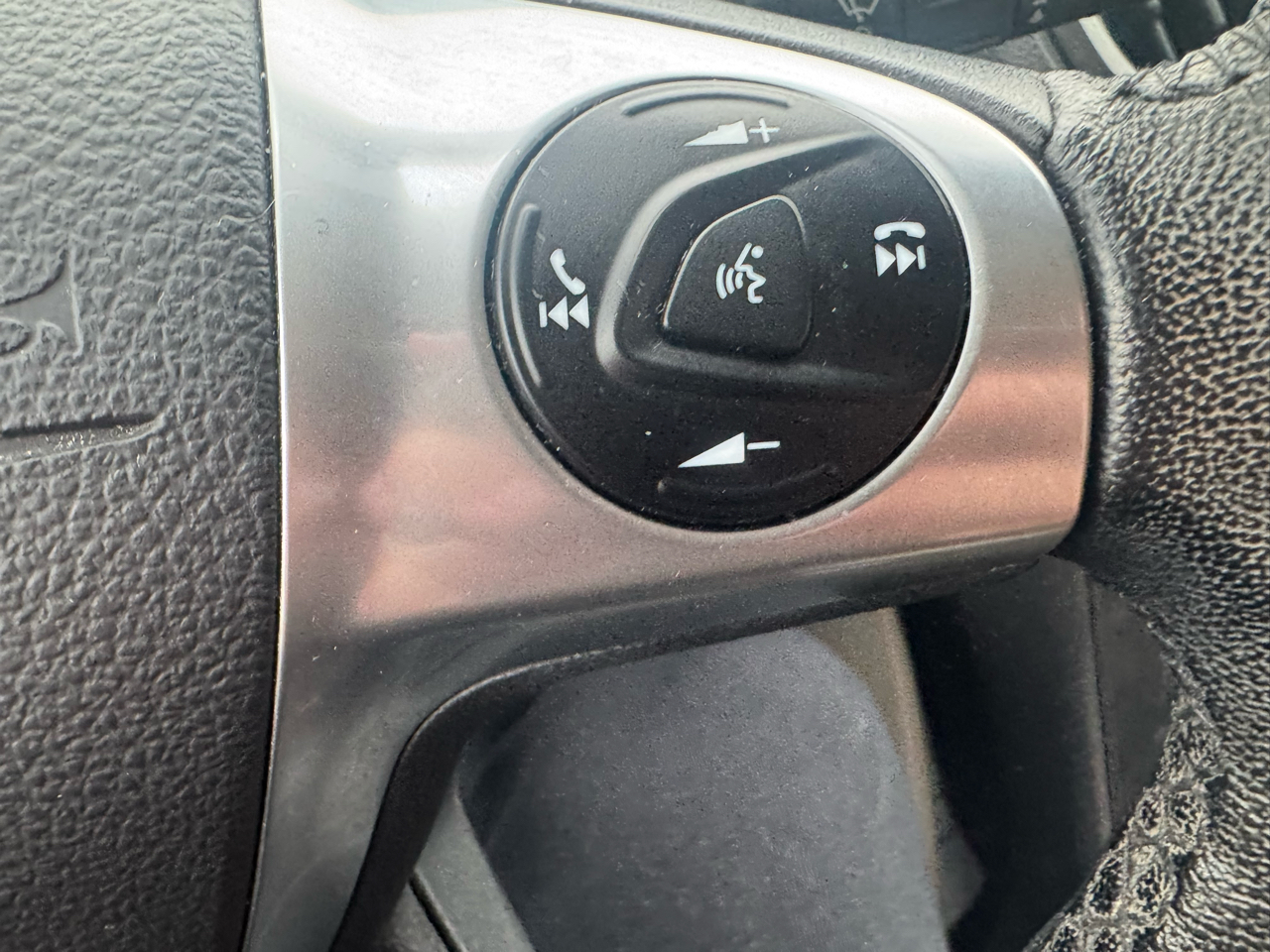 Ford Escape Titanium FWD 2015