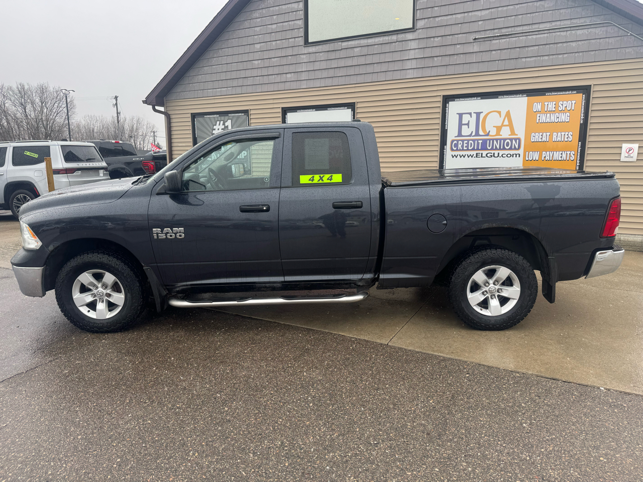 RAM 1500 Tradesman Quad Cab 4WD 2013