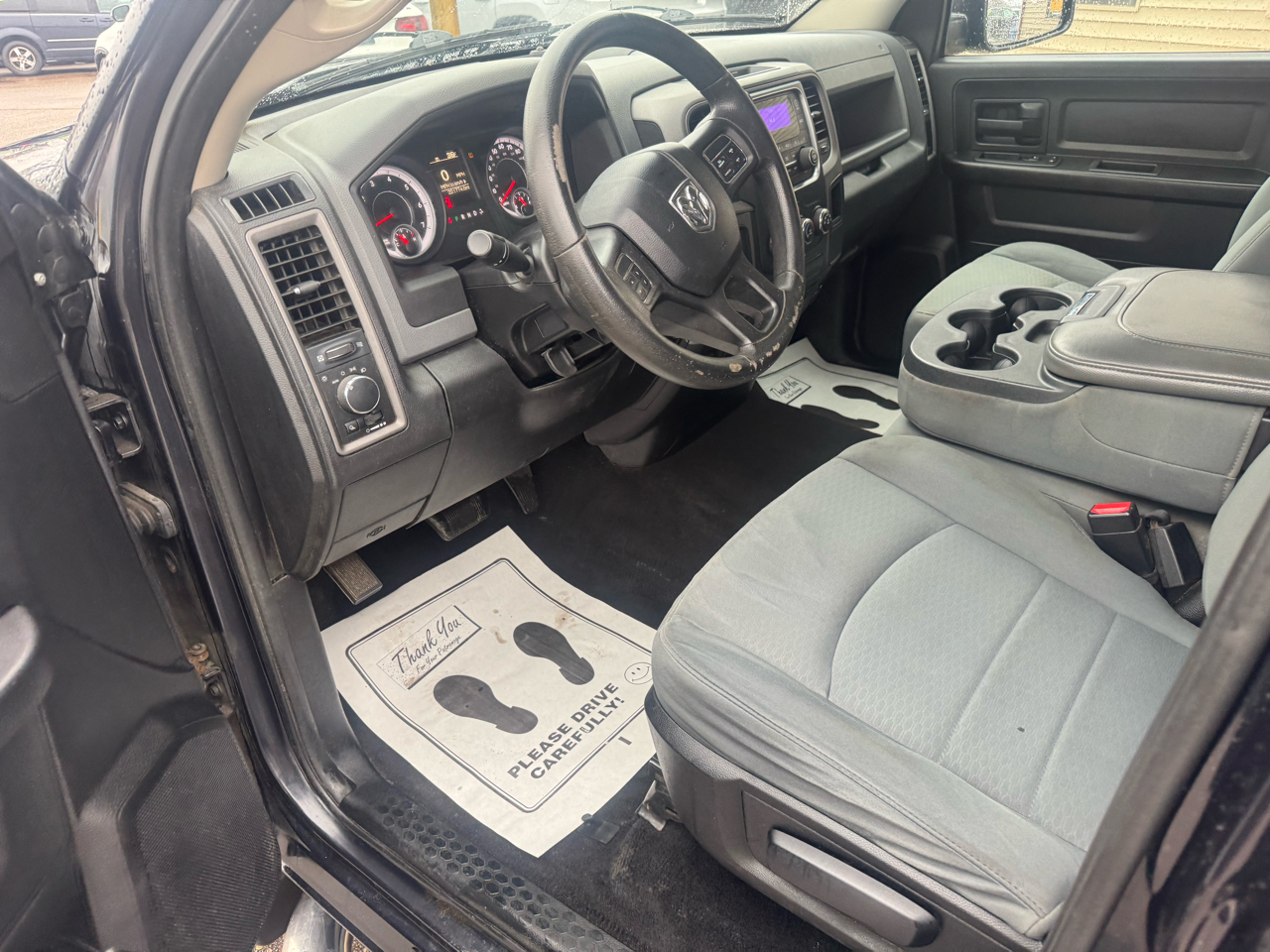RAM 1500 Tradesman Quad Cab 4WD 2013