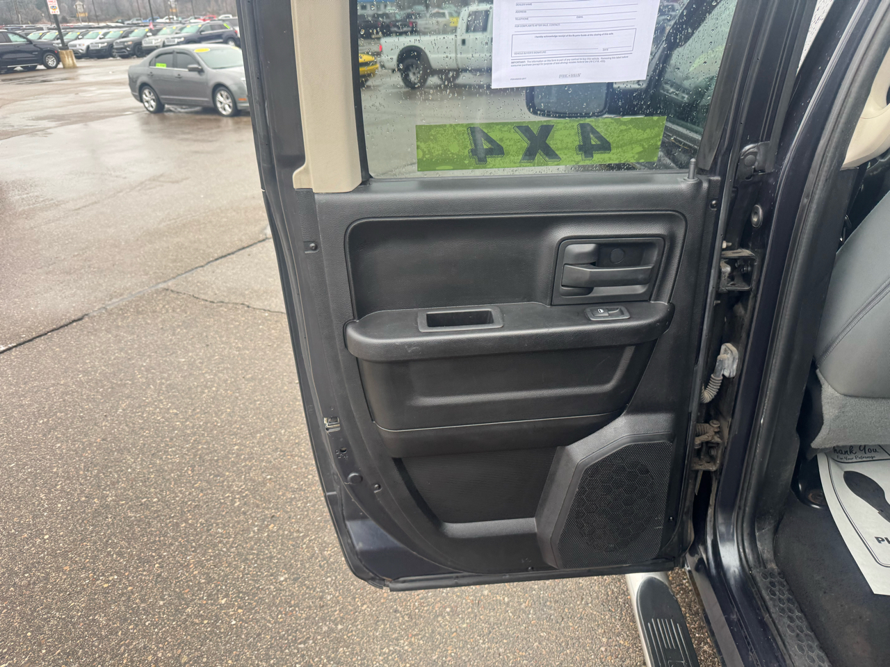 RAM 1500 Tradesman Quad Cab 4WD 2013