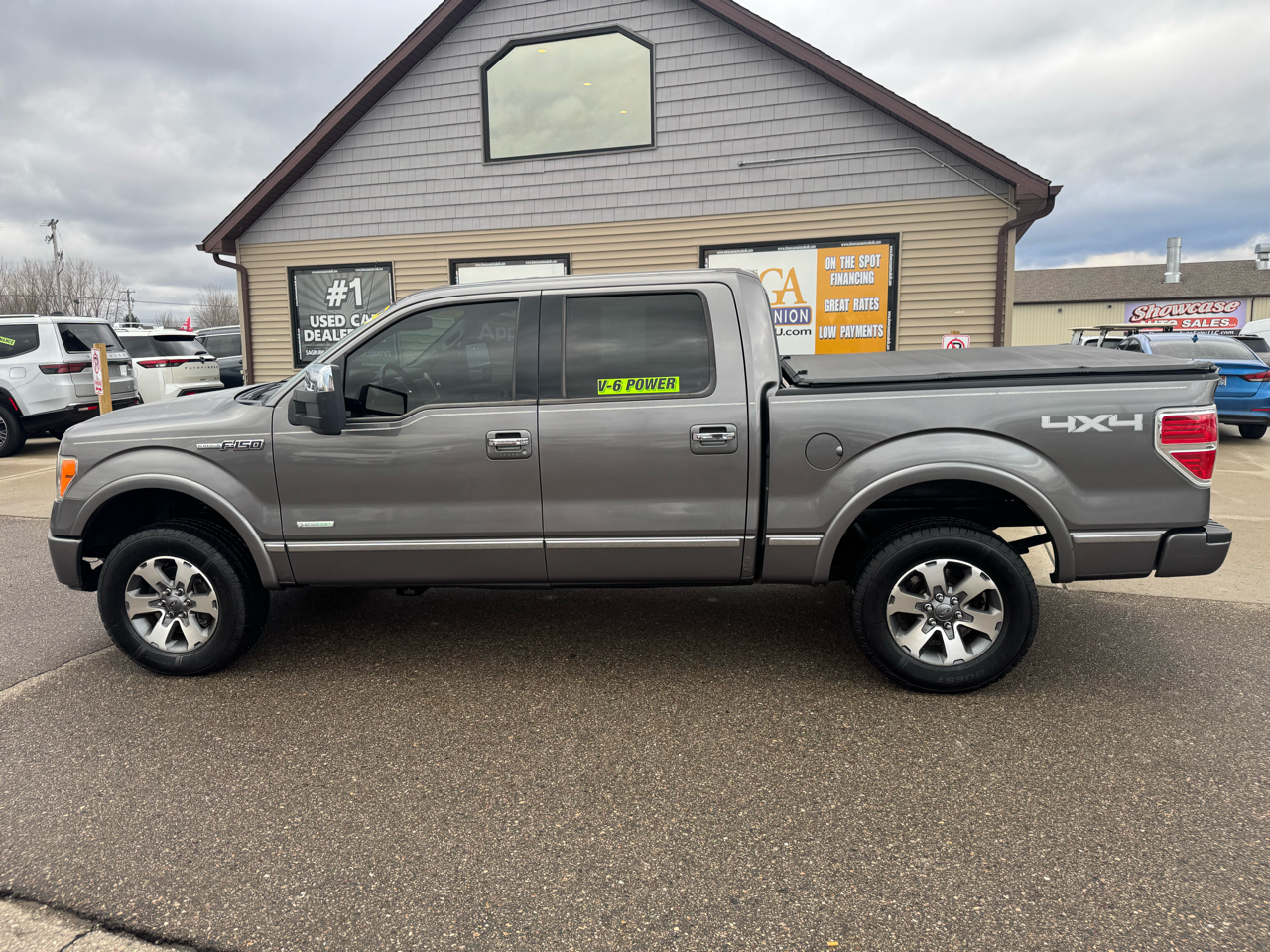 Ford F-150 4WD SuperCrew 145" Platinum 2011