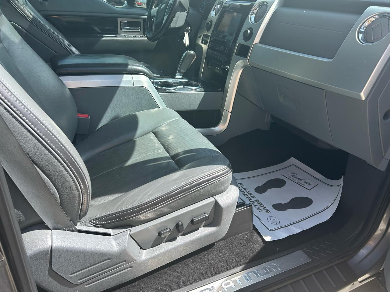 Ford F-150 4WD SuperCrew 145" Platinum 2011