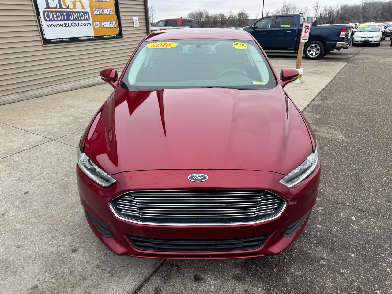 Ford Fusion SE 2016