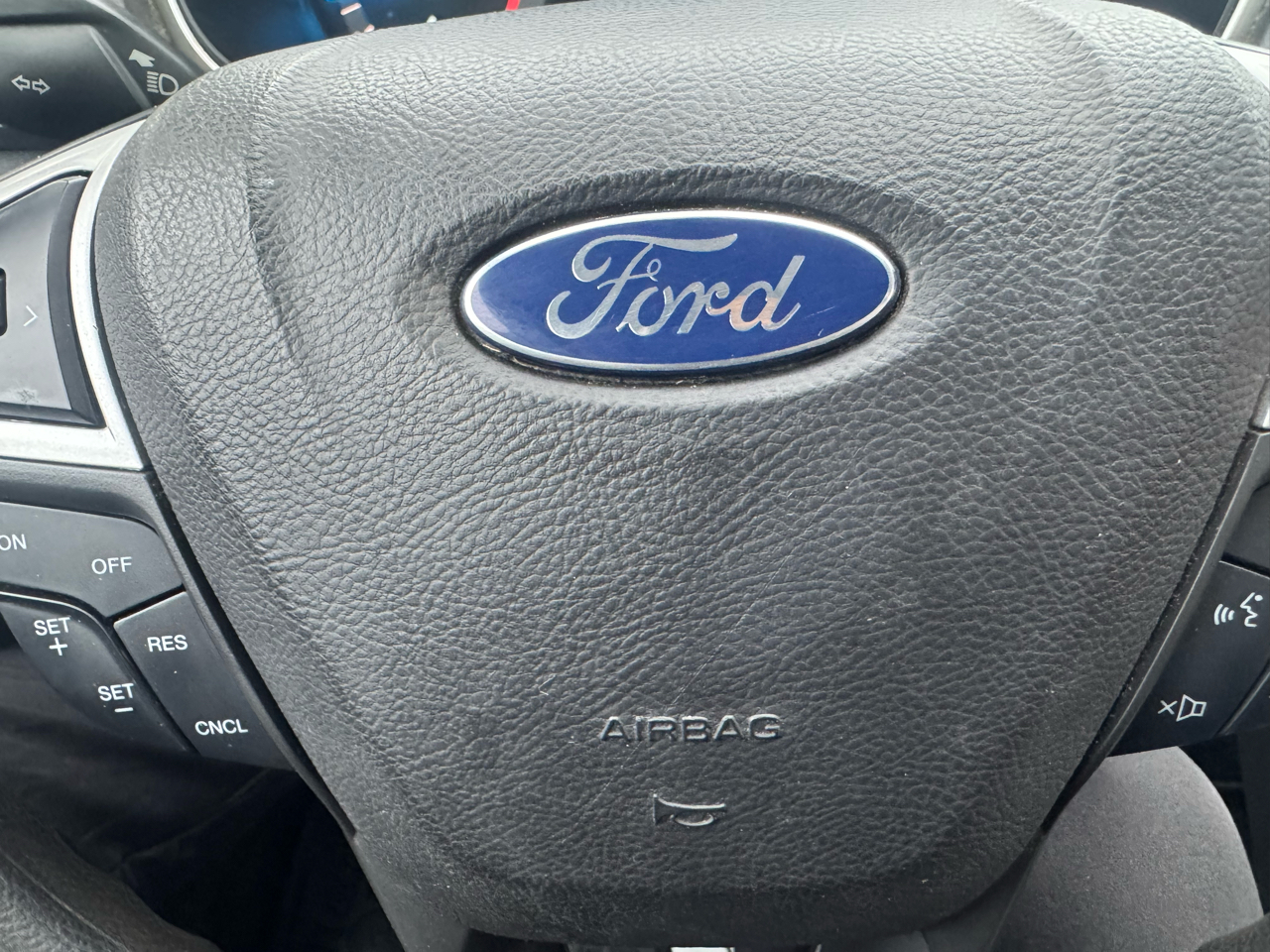 Ford Fusion SE 2016