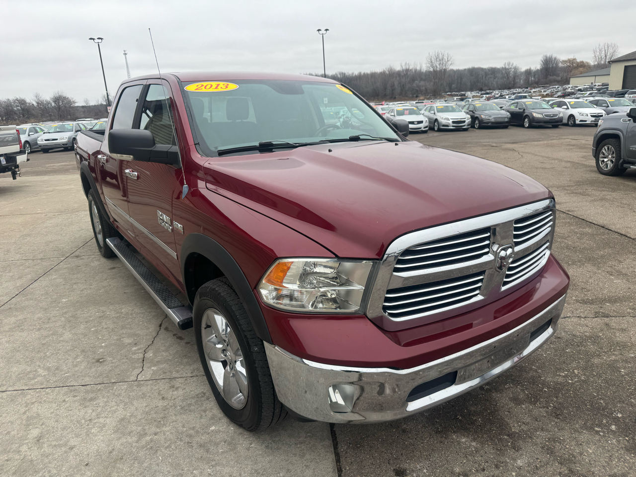 RAM 1500 SLT Crew Cab SWB 4WD 2013