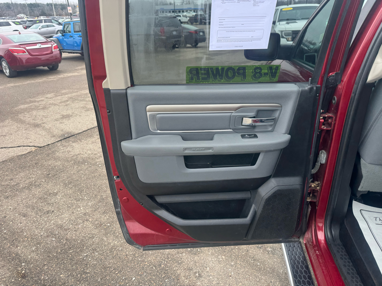 RAM 1500 SLT Crew Cab SWB 4WD 2013