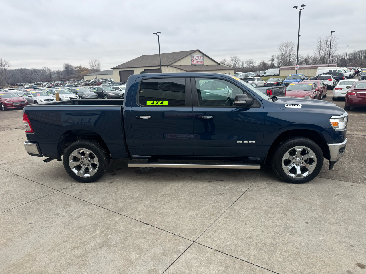 RAM 1500 Big Horn Crew Cab SWB 4WD 2019