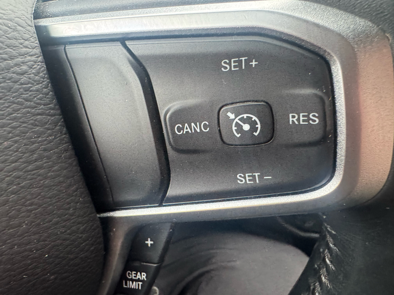 RAM 1500 Big Horn Crew Cab SWB 4WD 2019