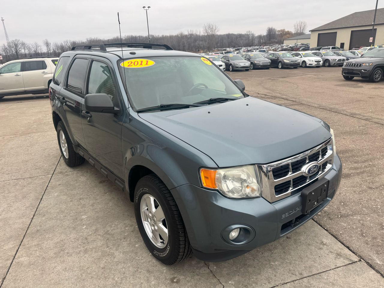 Ford Escape XLT FWD 2011