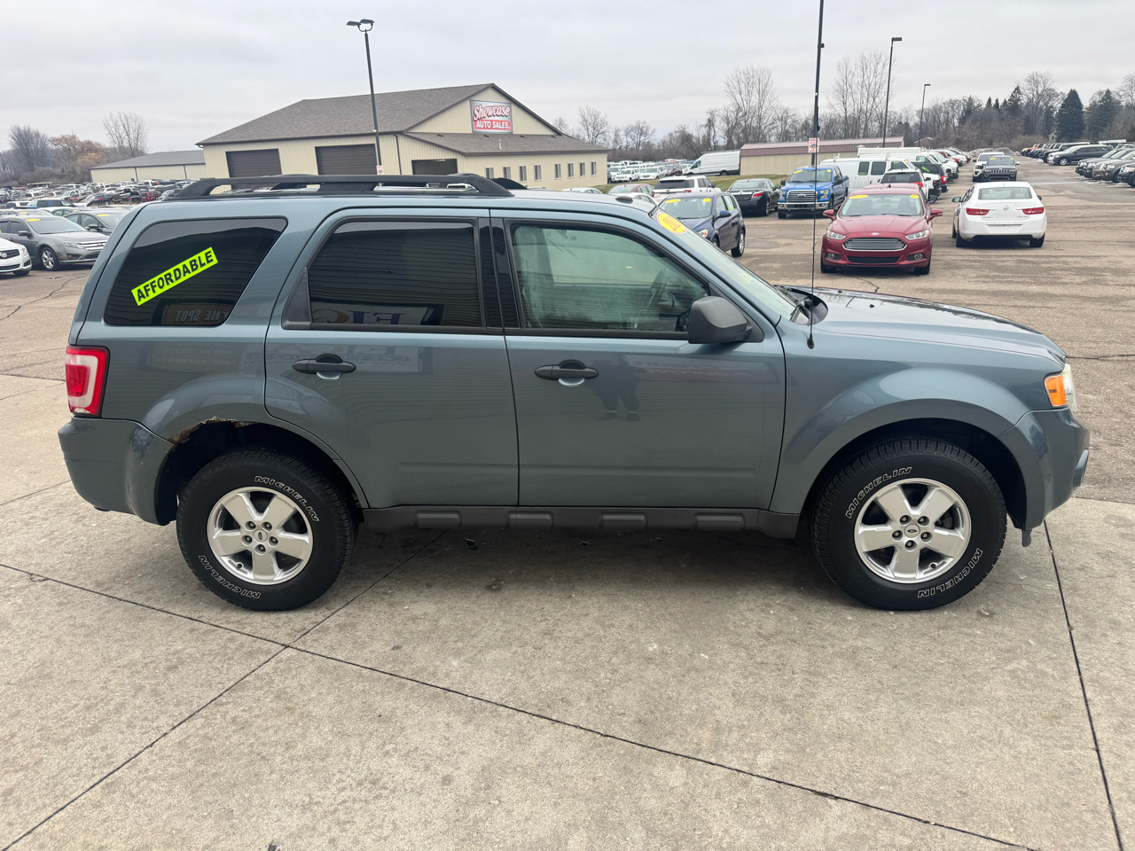 Ford Escape XLT FWD 2011