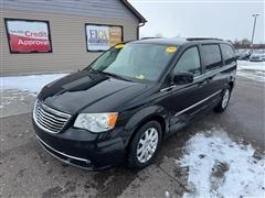 2014 Chrysler Town & Country 