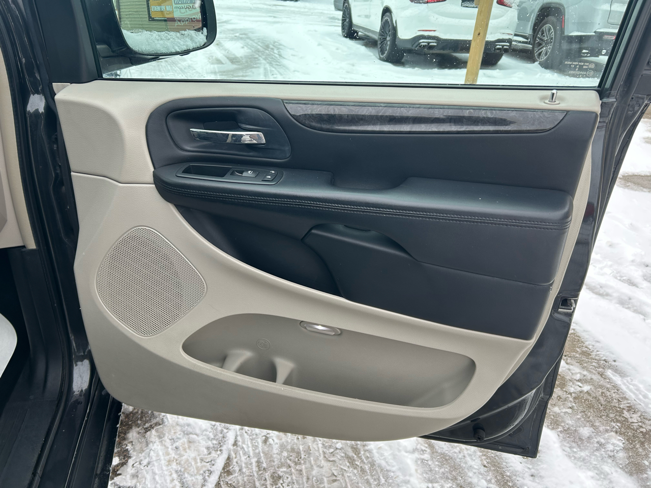 Dodge Grand Caravan Crew 2012