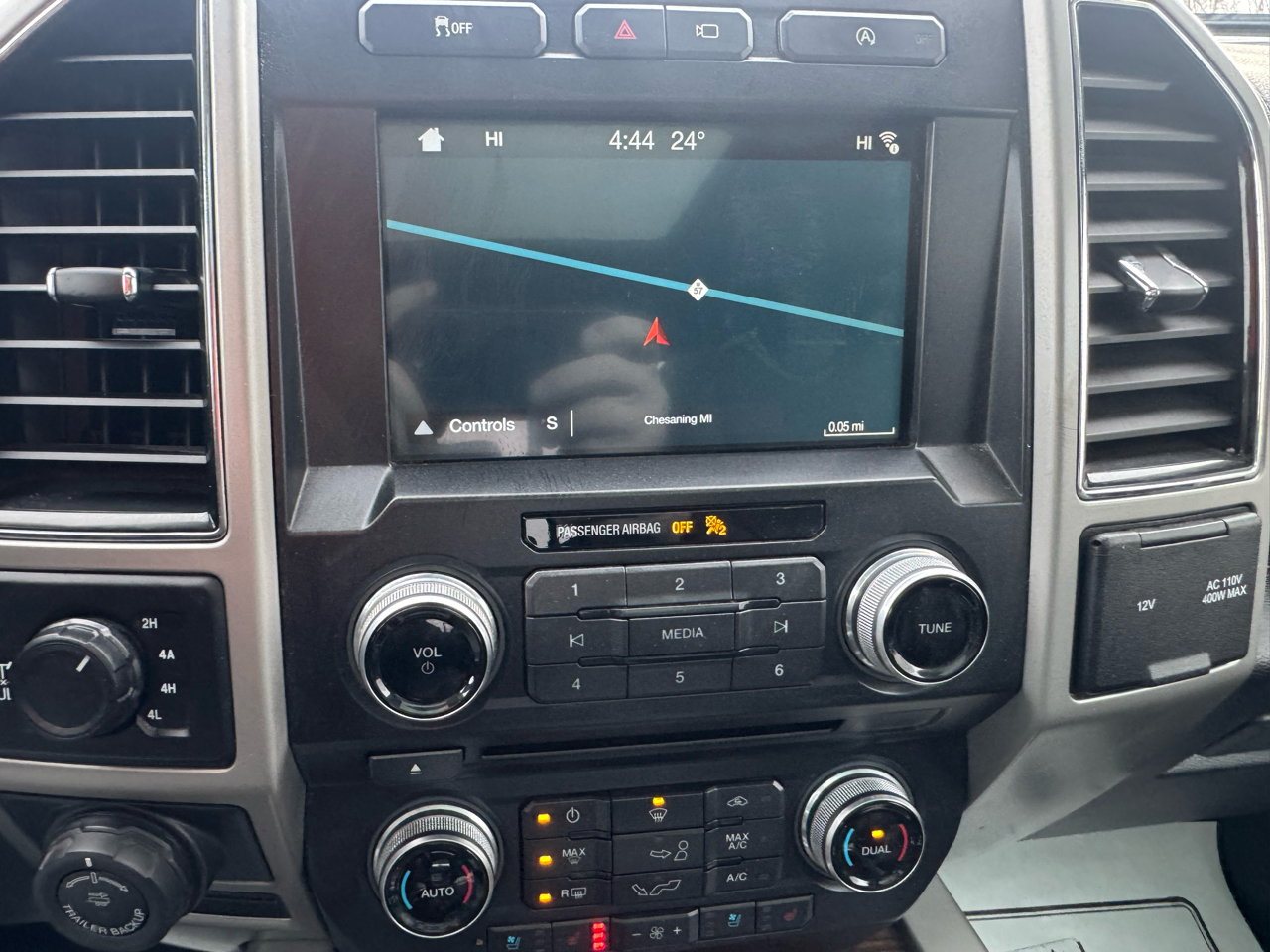 Ford F-150 4WD SuperCrew 139" Lariat 2018