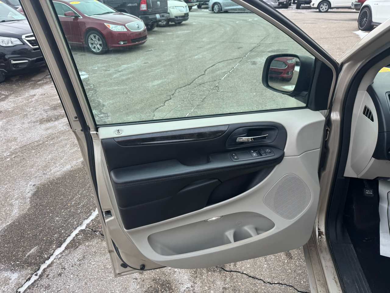 Dodge Grand Caravan SE 2013