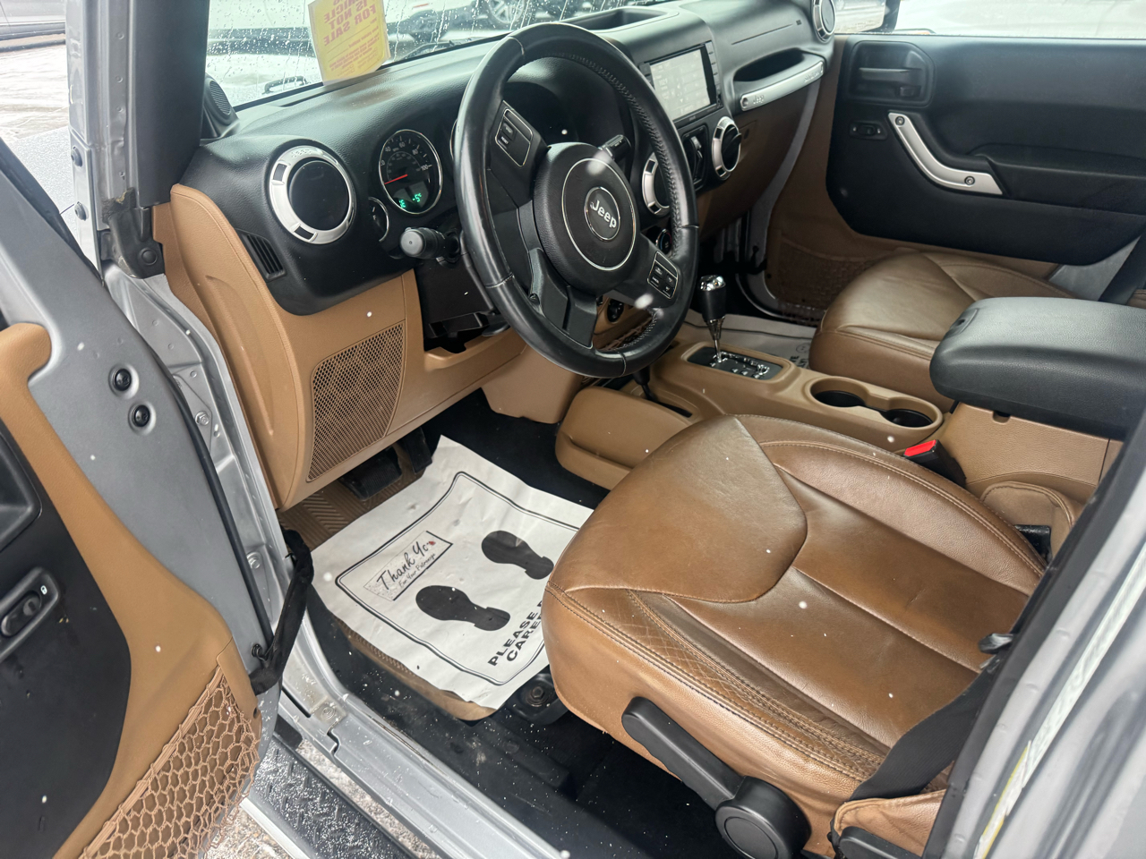 Jeep Wrangler Unlimited Sahara 4WD 2014