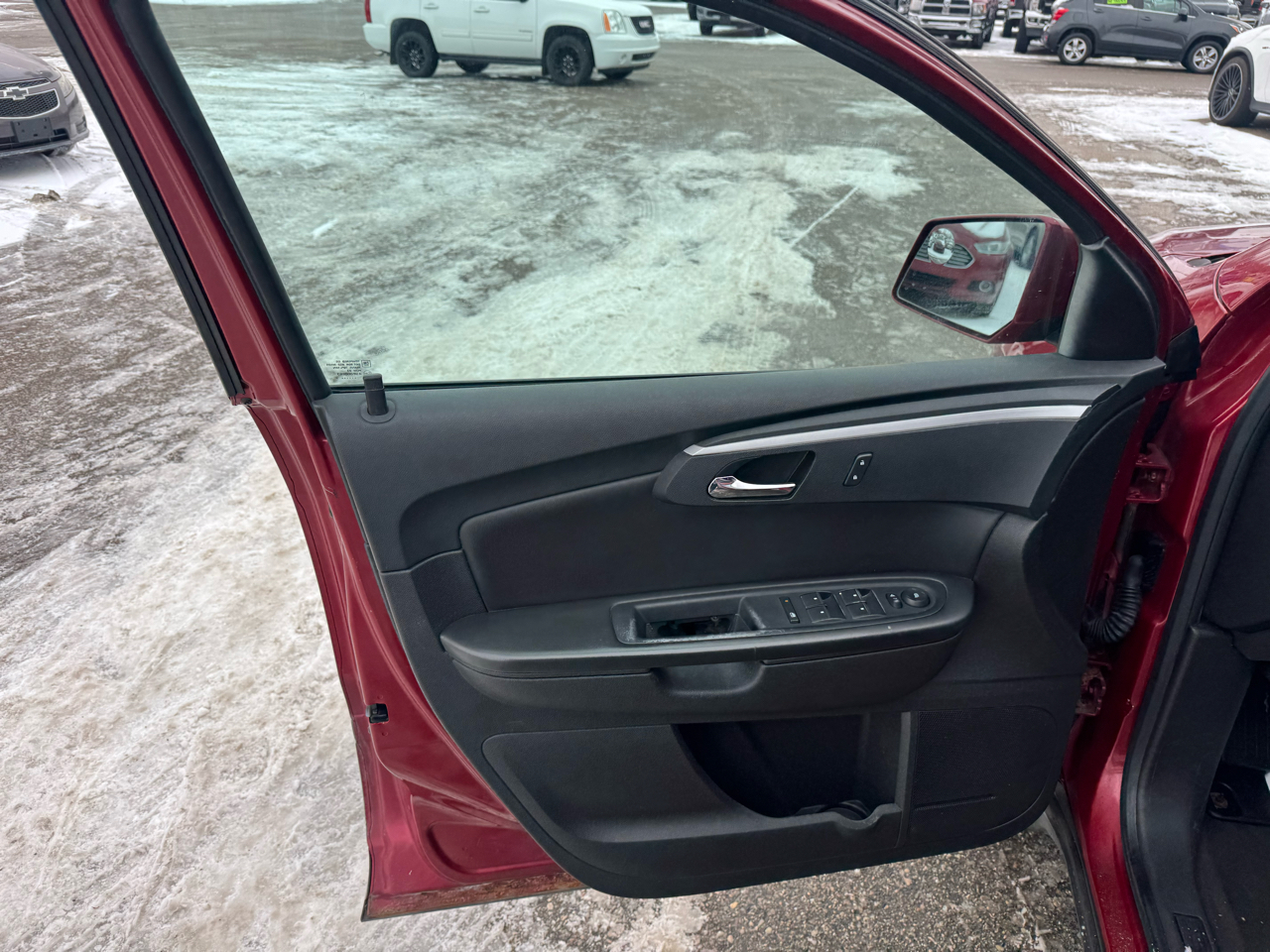 Chevrolet Traverse LT AWD 2012