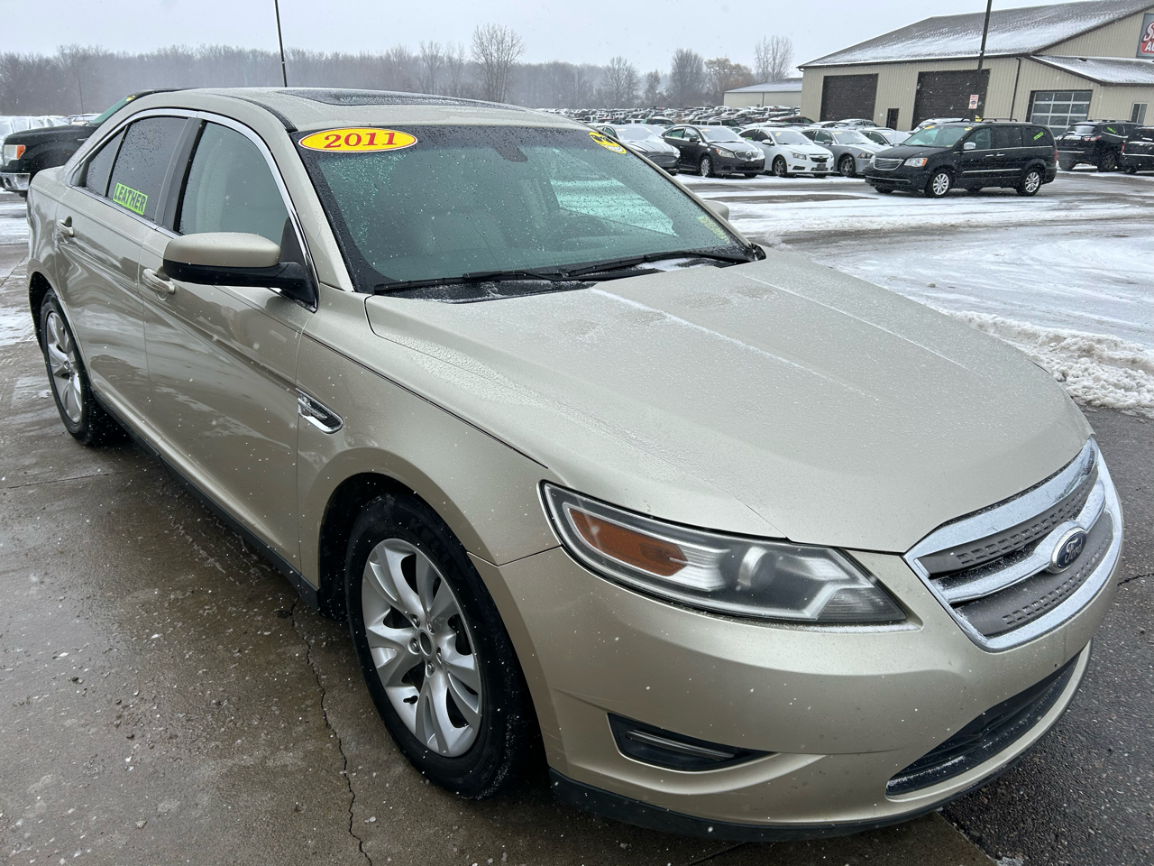 Ford Taurus SEL FWD 2011