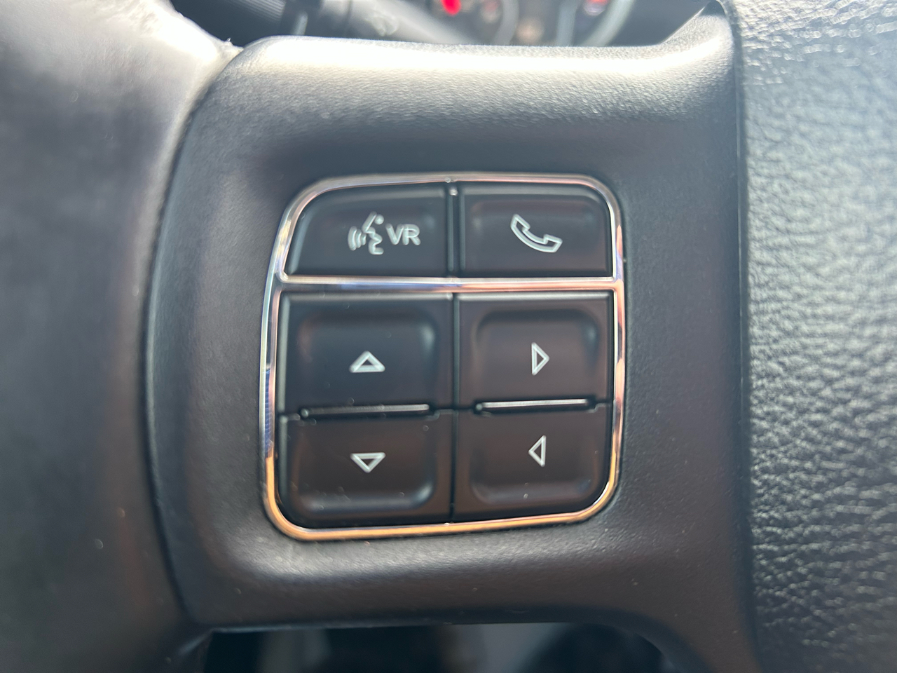 RAM 1500 Sport Crew Cab LWB 4WD 2013