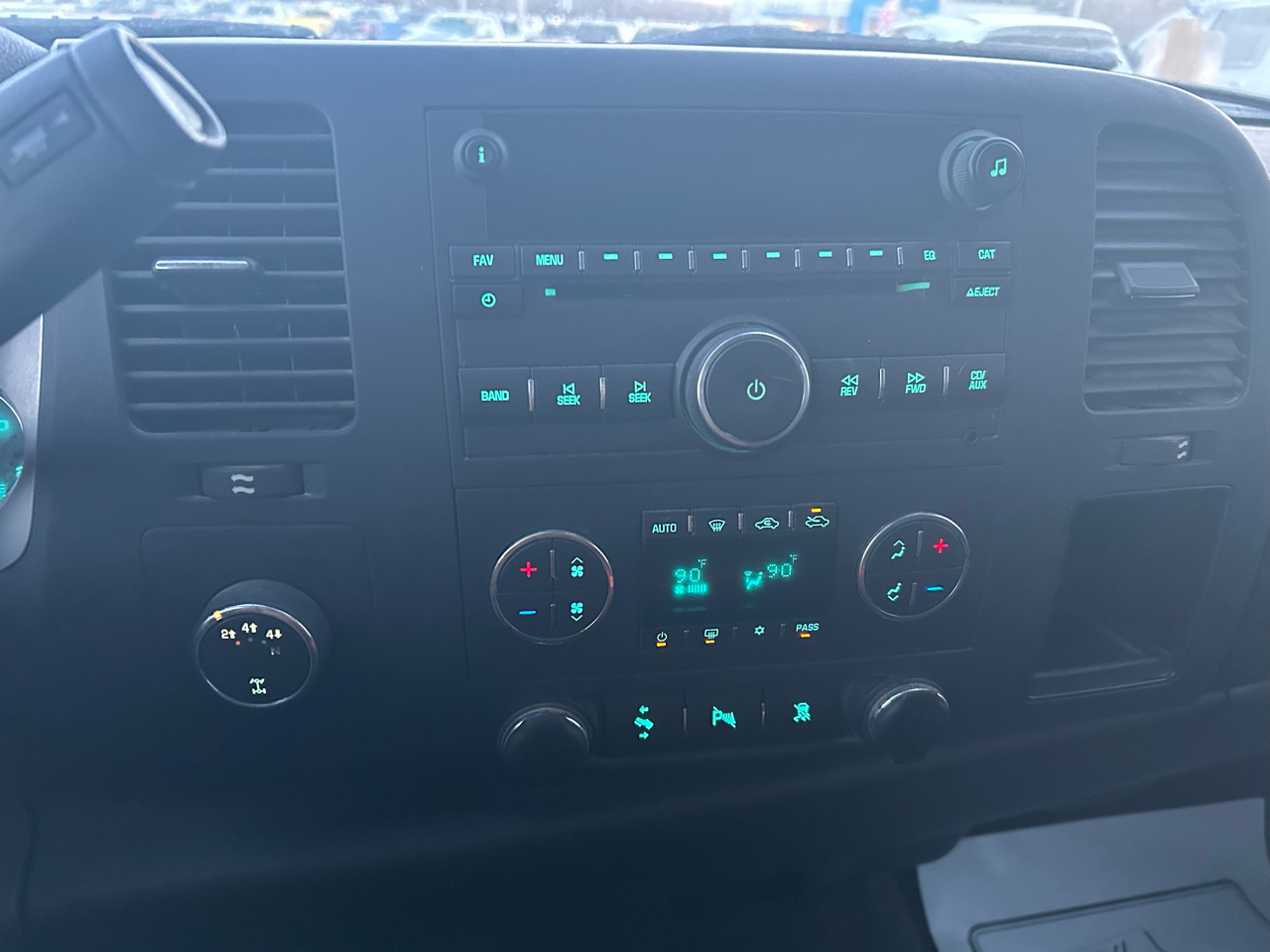 Chevrolet Silverado 2500HD LT Crew Cab 4WD 2011