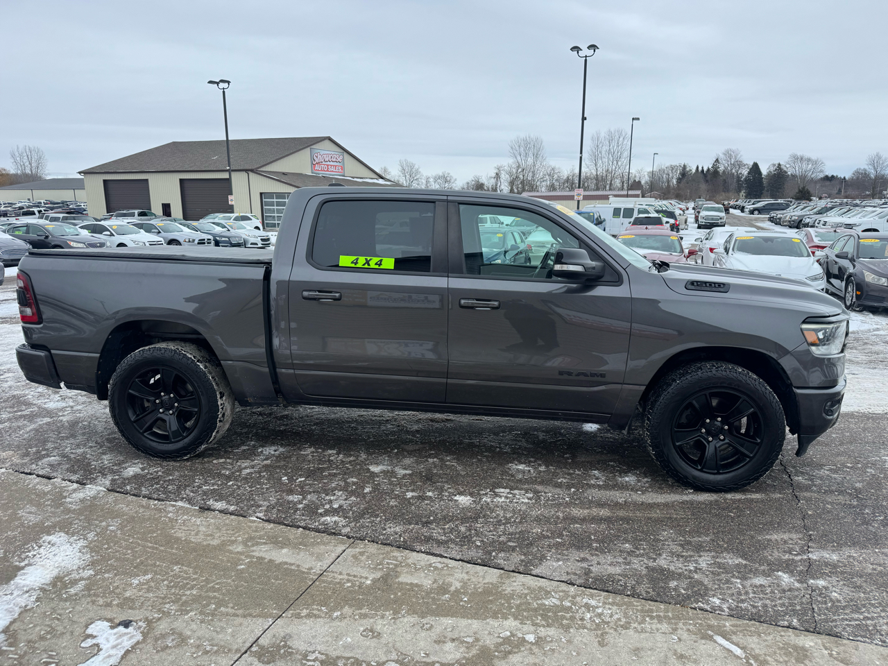 RAM 1500 Big Horn Crew Cab SWB 4WD 2021