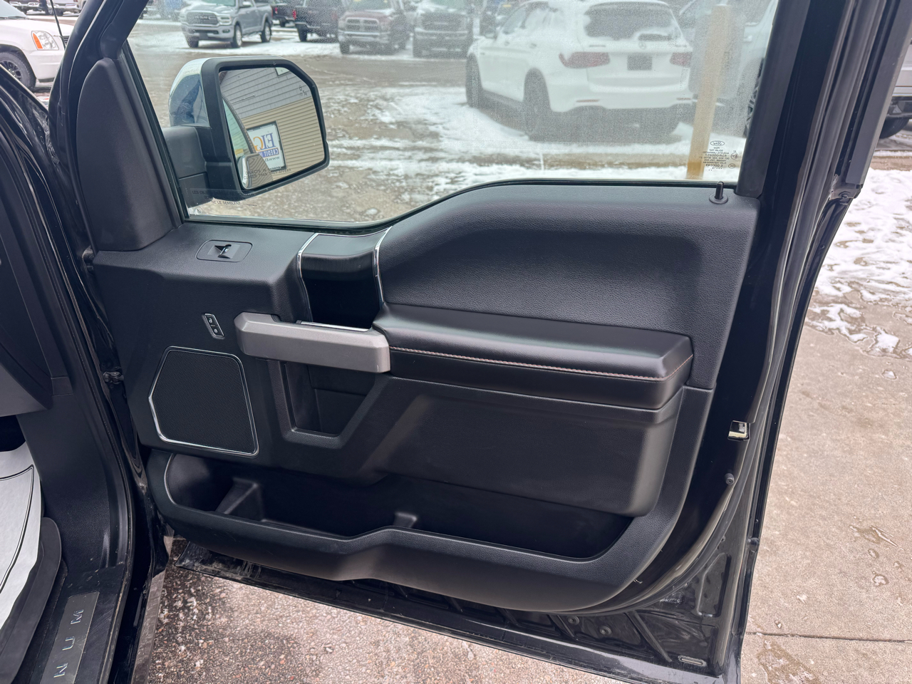 Ford F-150 Platinum SuperCrew 5.5-ft. Bed 4WD 2018