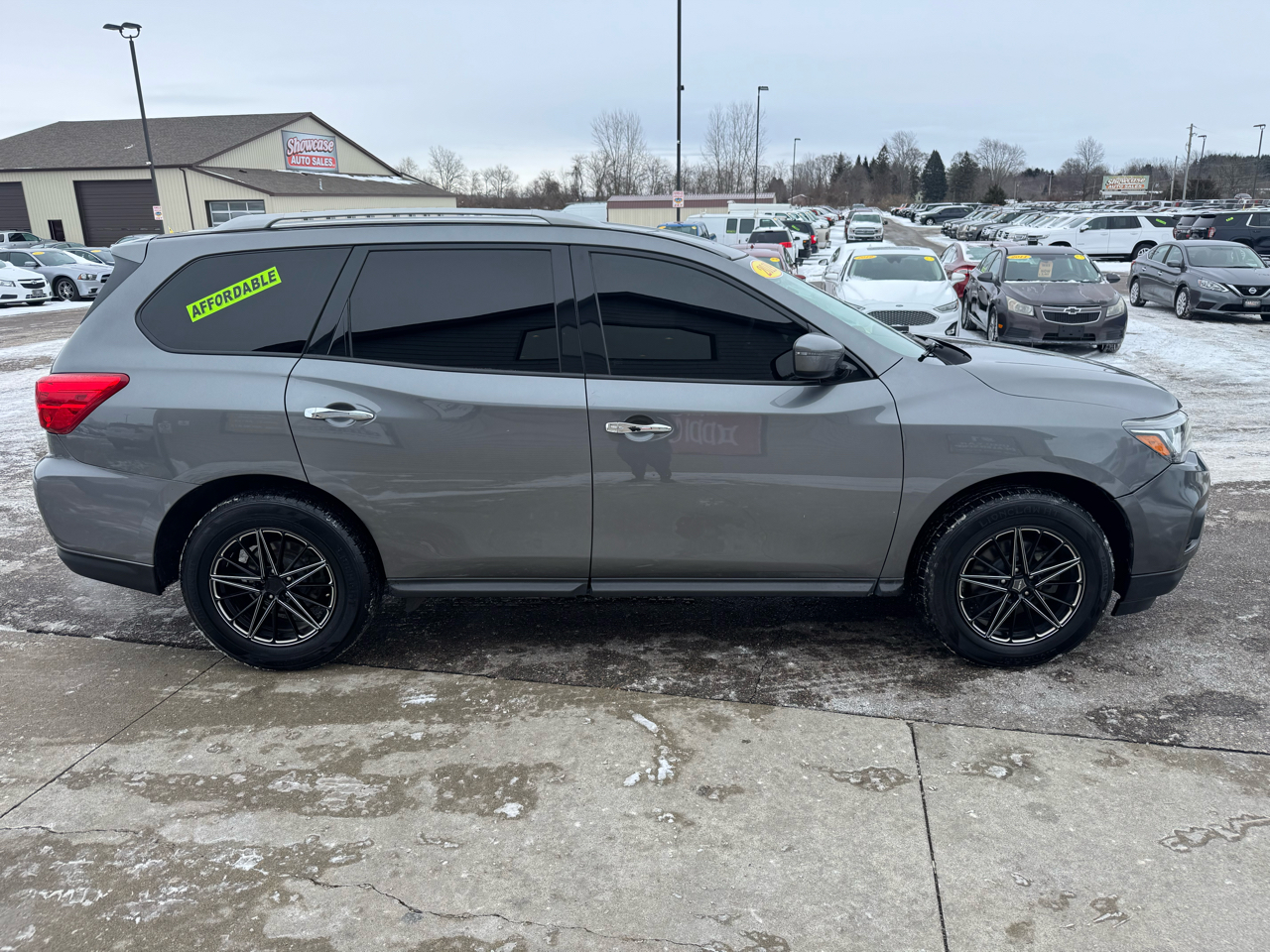 Nissan Pathfinder S 2WD 2019