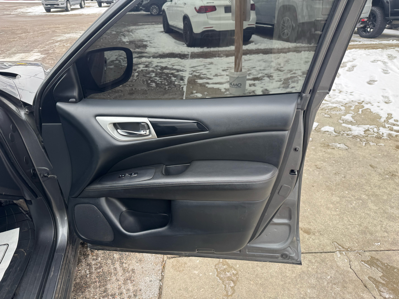 Nissan Pathfinder S 2WD 2019